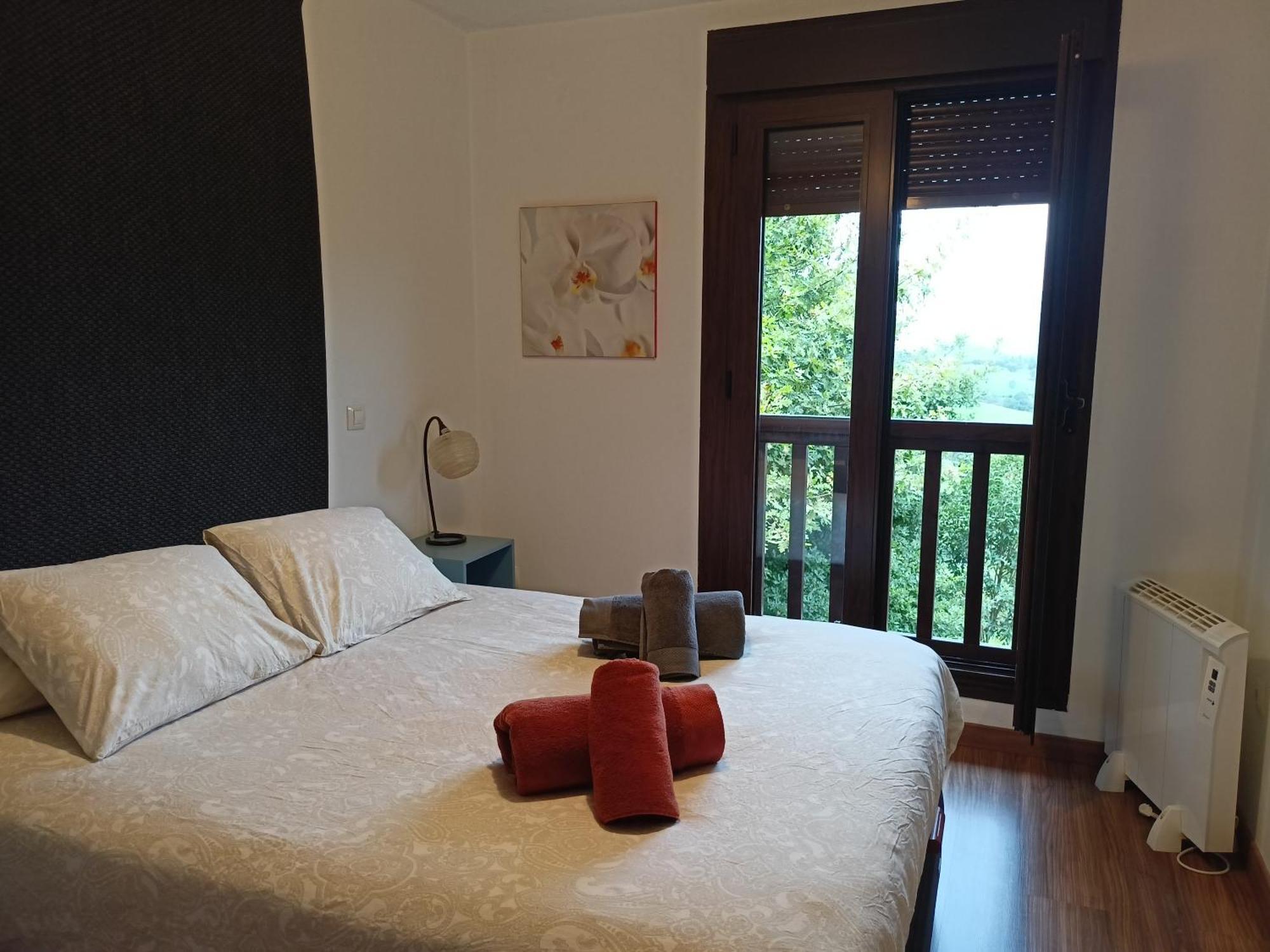 La Casa De Nuria Guest House กังกัส เด โอนิส ภายนอก รูปภาพ
