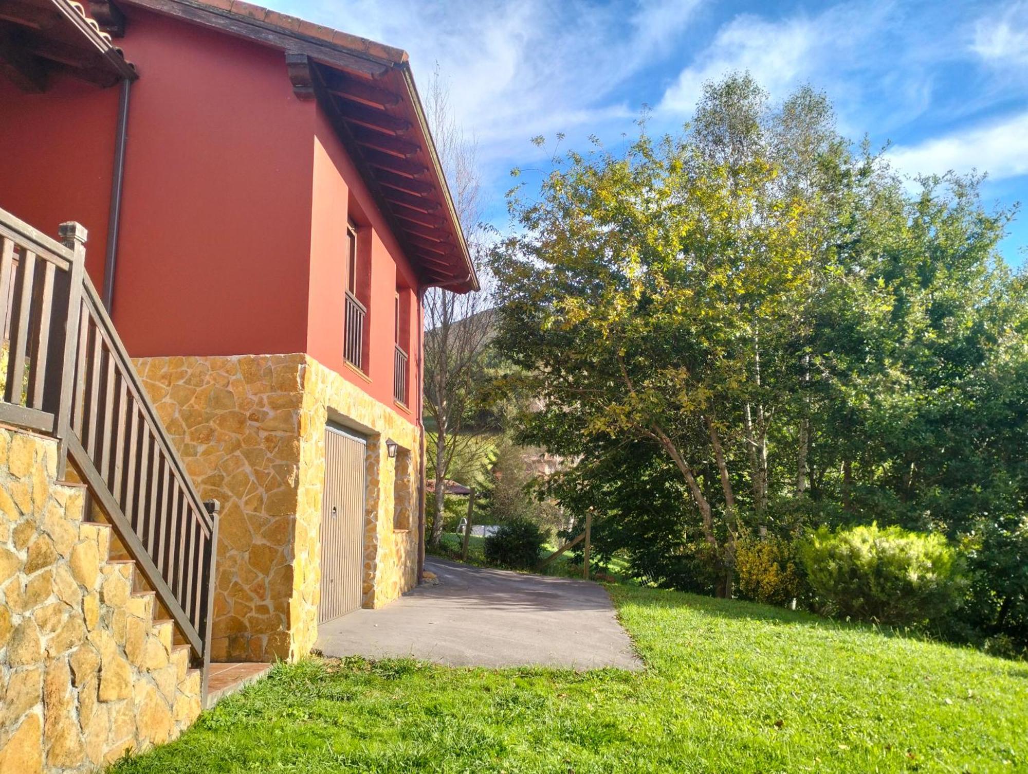 La Casa De Nuria Guest House กังกัส เด โอนิส ภายนอก รูปภาพ